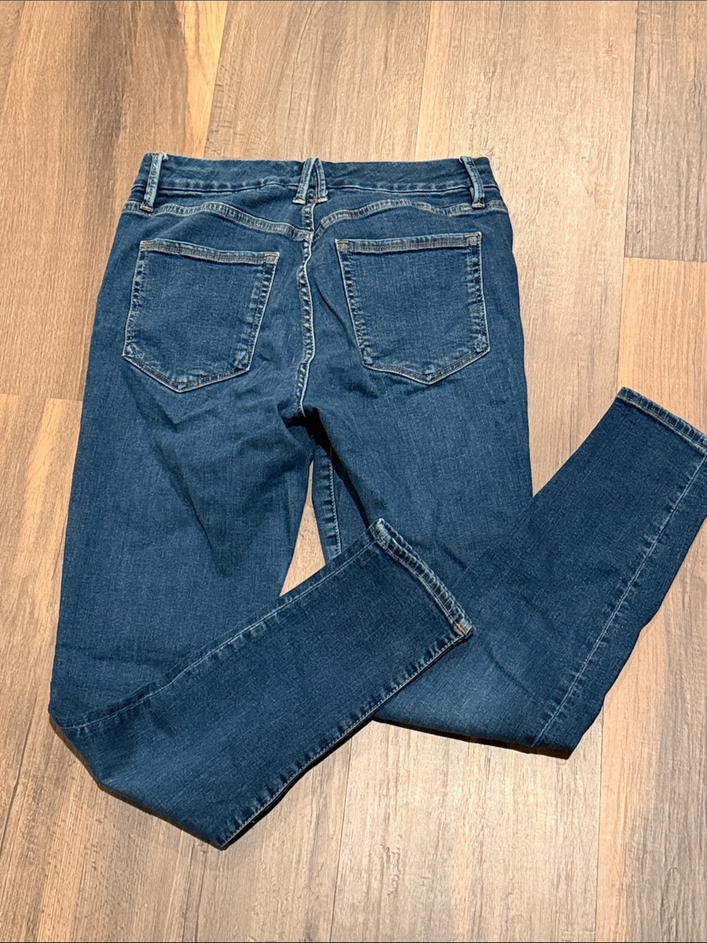 Good American High Rise Jean - Picture 2 of 5